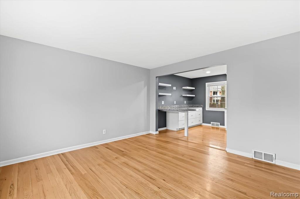 1858 Graefield Road Birmingham, MI 48009 - Photo 5 of 35