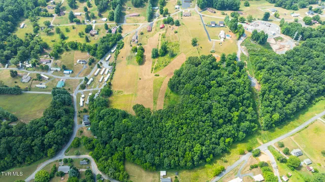 $395,000 | 335 McKenzie Drive, Kingsport, TN 37660