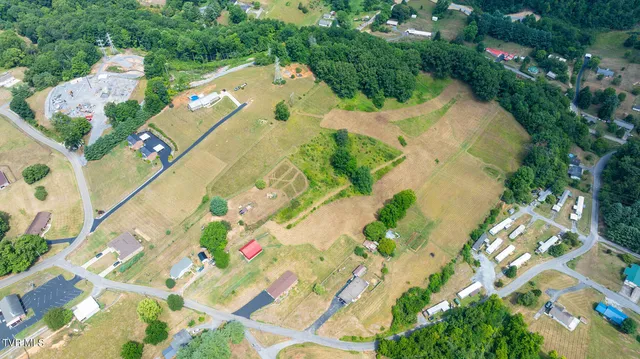 $395,000 | 335 McKenzie Drive, Kingsport, TN 37660