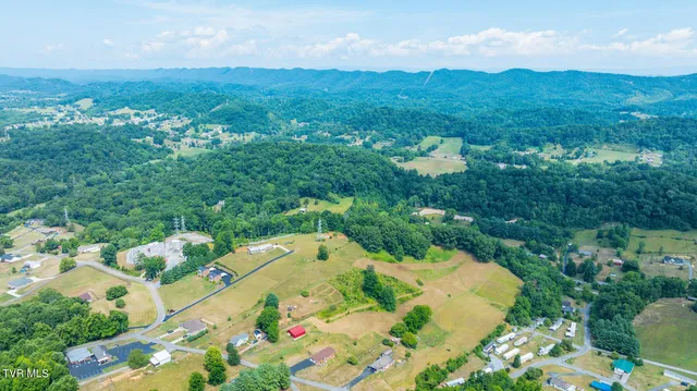 $395,000 | 335 McKenzie Drive, Kingsport, TN 37660