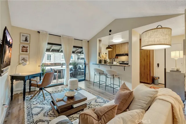 $495,000 | 174 Streamwood, Irvine, CA 92620