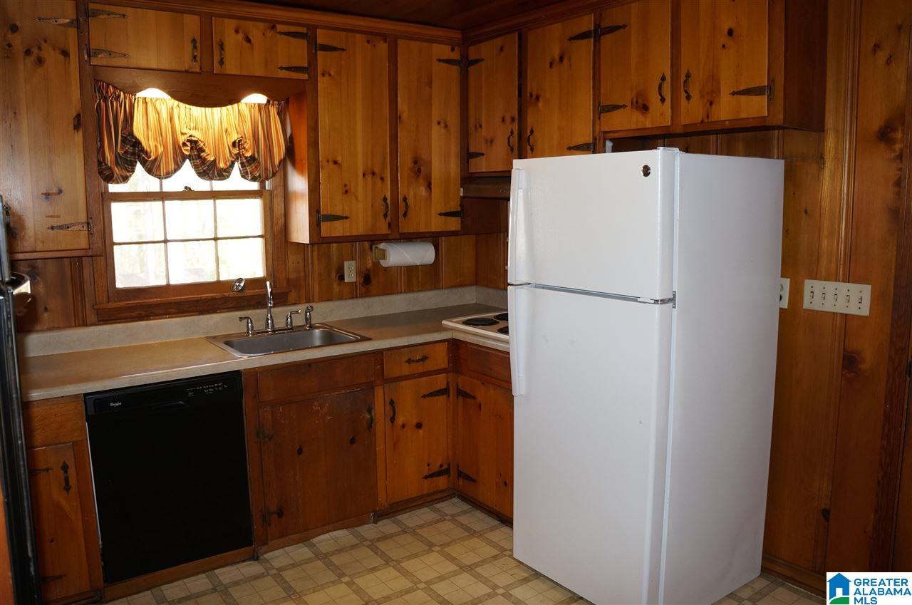 1408 Terrace Road Sylacauga, AL 35150 - Photo 4 of 34