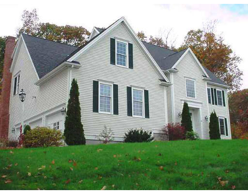 11 Hearthstone Road Hopkinton, MA 01748 - Photo 1 of 8 Gallery Image 1