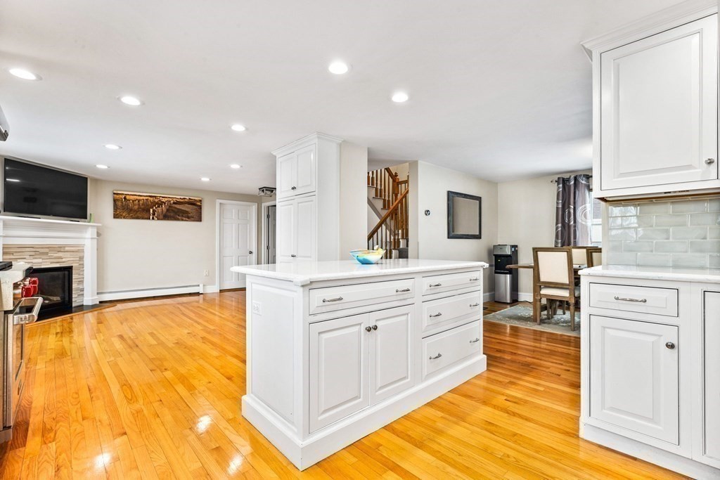 60 Surfside Road Scituate, MA 02066 - Photo 13 of 42