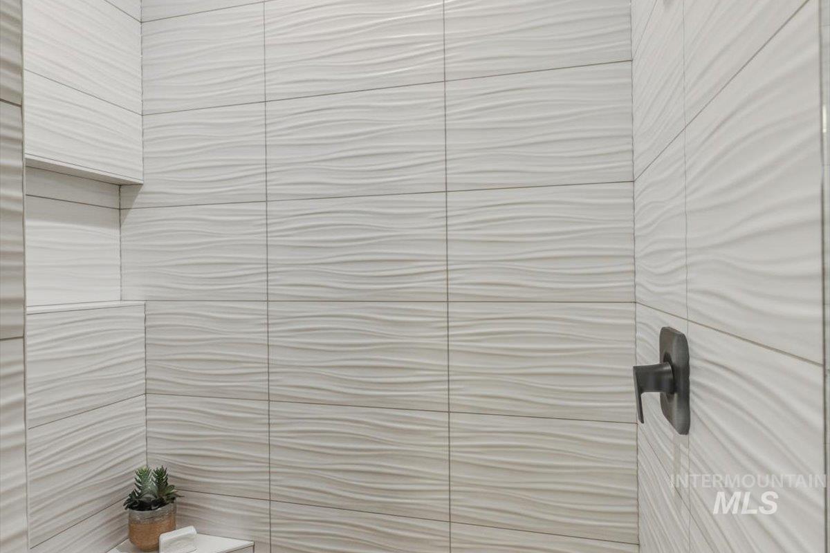 1756 Kayak Road Emmett, ID 83617 - Photo 17 of 33