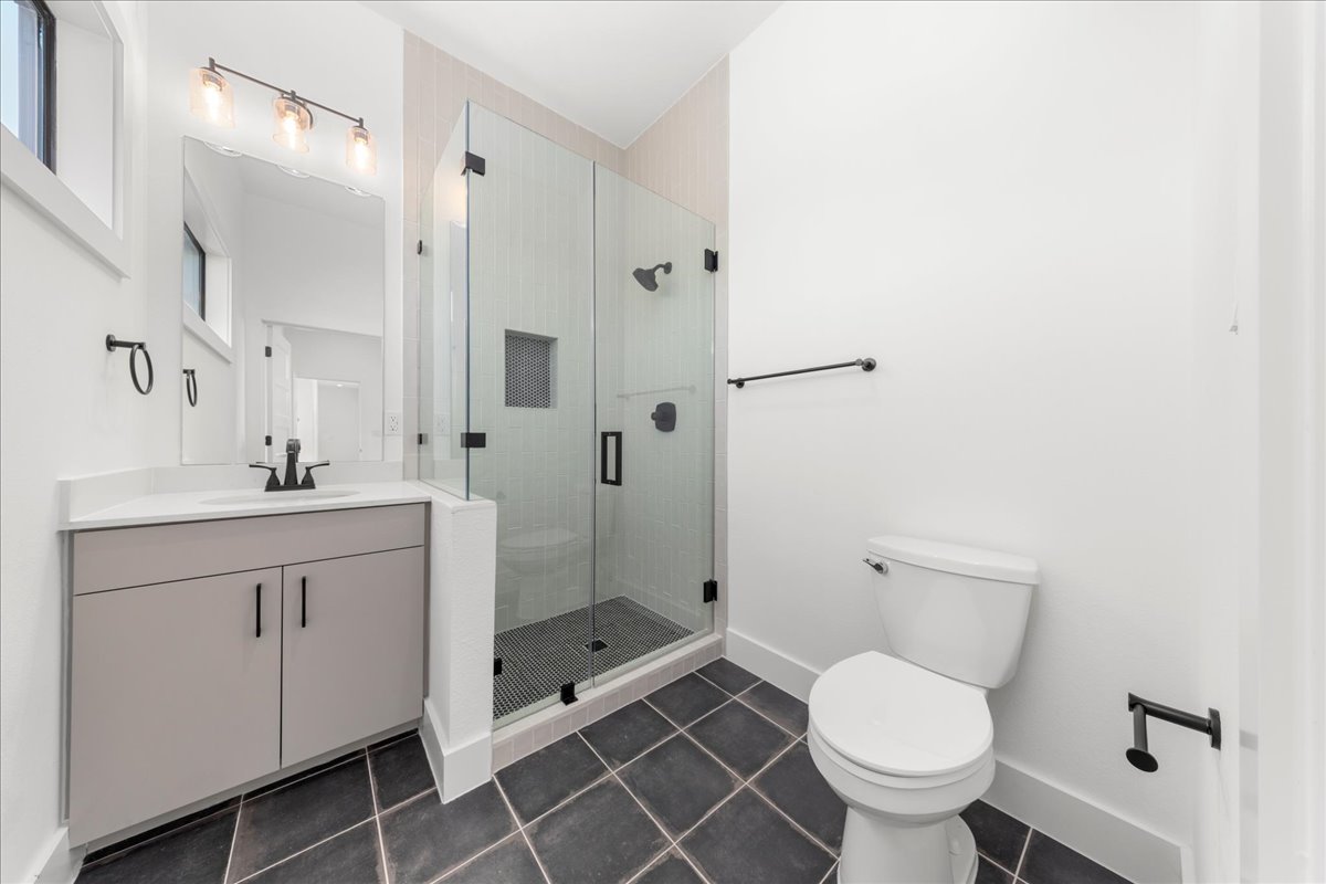 102 Mountain Home Road Horseshoe Bay, TX 78657 - Photo 17 of 32