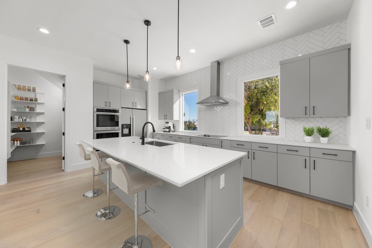 102 Mountain Home Road Horseshoe Bay, TX 78657 - Photo 8 of 32 Staged photo