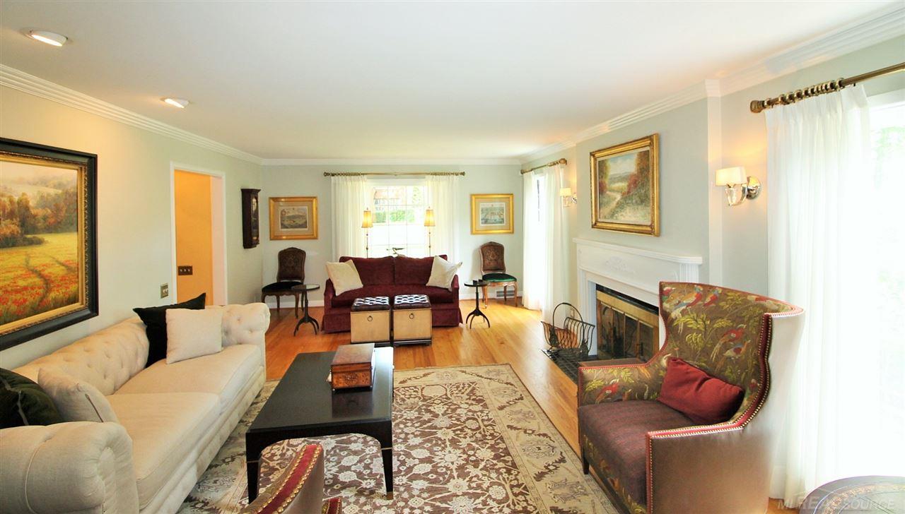 945 Trombley Road Grosse Pointe Park, MI 48230 - Photo 8 of 62