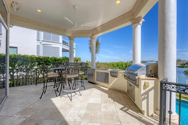 $6,695,000 | 1137 North Lake Shore Drive, Sarasota, FL 34231