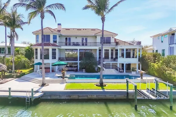 $6,695,000 | 1137 North Lake Shore Drive, Sarasota, FL 34231