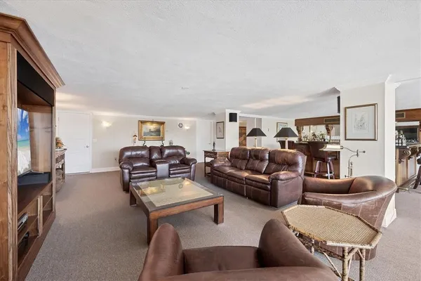 $6,695,000 | 1137 North Lake Shore Drive, Sarasota, FL 34231