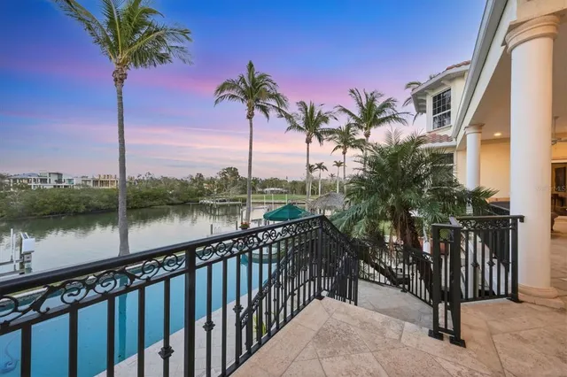 $6,695,000 | 1137 North Lake Shore Drive, Sarasota, FL 34231