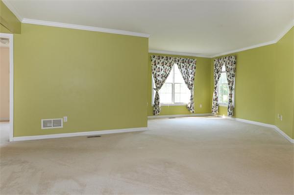 218 Ruggles Street Westborough, MA 01581 - Photo 11 of 29 Gallery Image 11