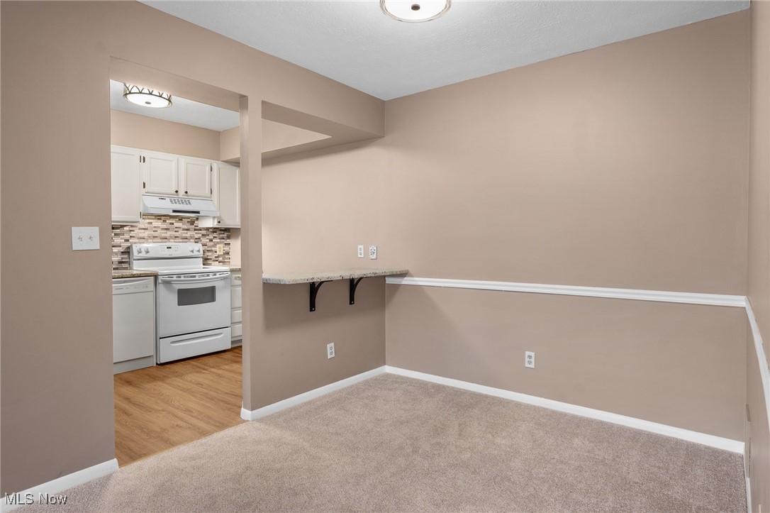 22958 Mastick Road, Unit 202 Cleveland, OH 44126 - Photo 9 of 20