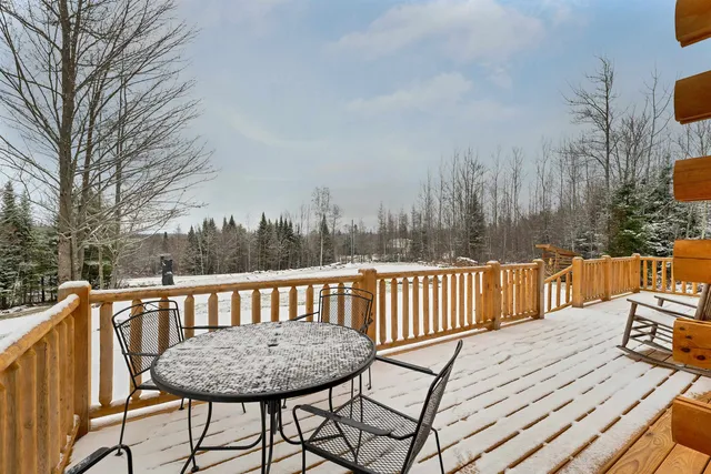 $895,900 | 22 Crystal Avenue, Jefferson, NH 03583