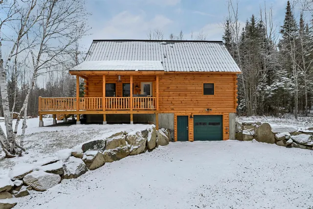 $895,900 | 22 Crystal Avenue, Jefferson, NH 03583