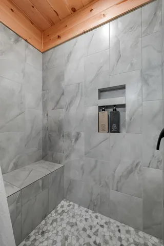 $895,900 | 22 Crystal Avenue, Jefferson, NH 03583