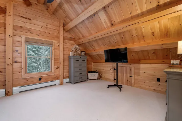 $895,900 | 22 Crystal Avenue, Jefferson, NH 03583