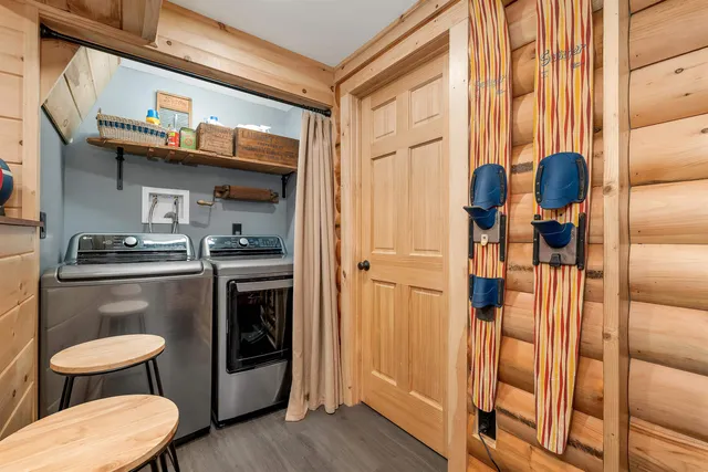 $895,900 | 22 Crystal Avenue, Jefferson, NH 03583