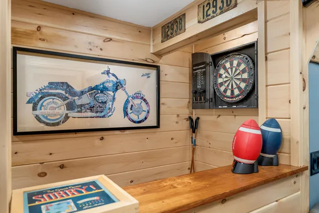 $895,900 | 22 Crystal Avenue, Jefferson, NH 03583