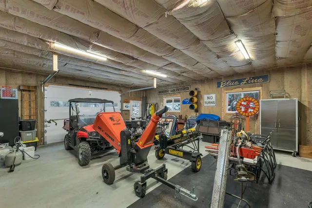 $895,900 | 22 Crystal Avenue, Jefferson, NH 03583