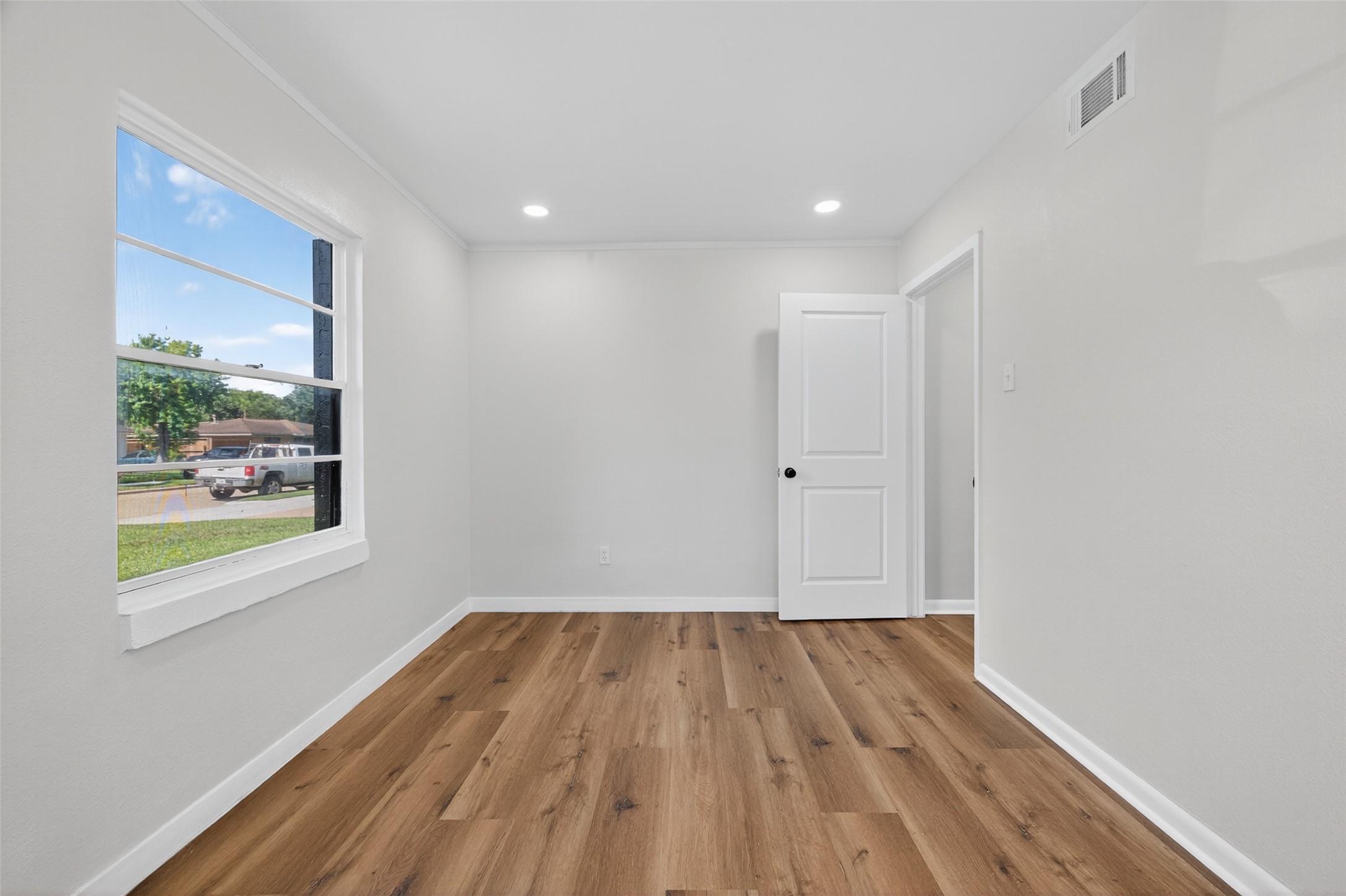 4310 Jorns Street Houston, TX 77045 - Photo 24 of 28 Bedroom