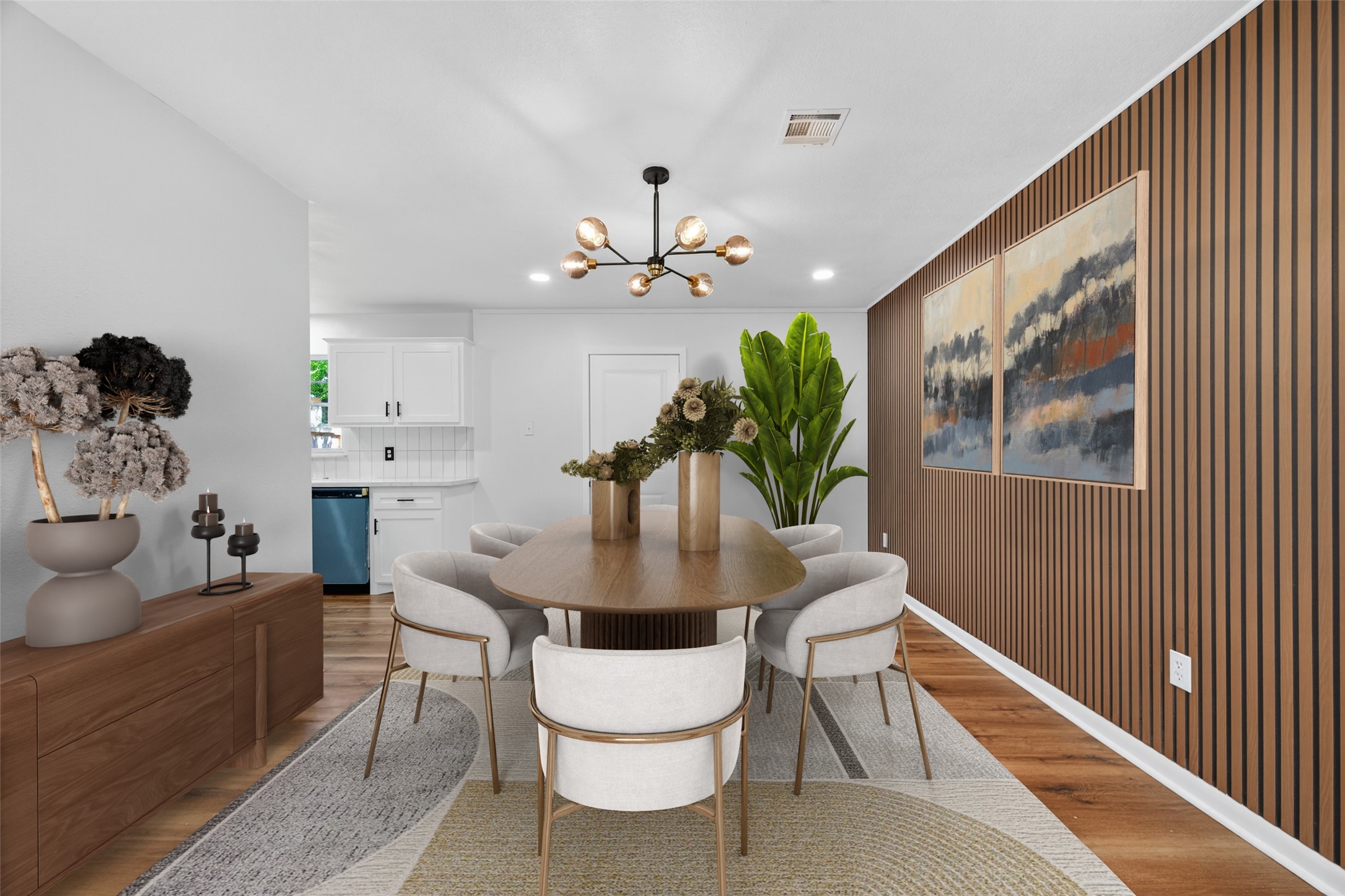 4310 Jorns Street Houston, TX 77045 - Photo 9 of 28 Virtual Staged Dining Room