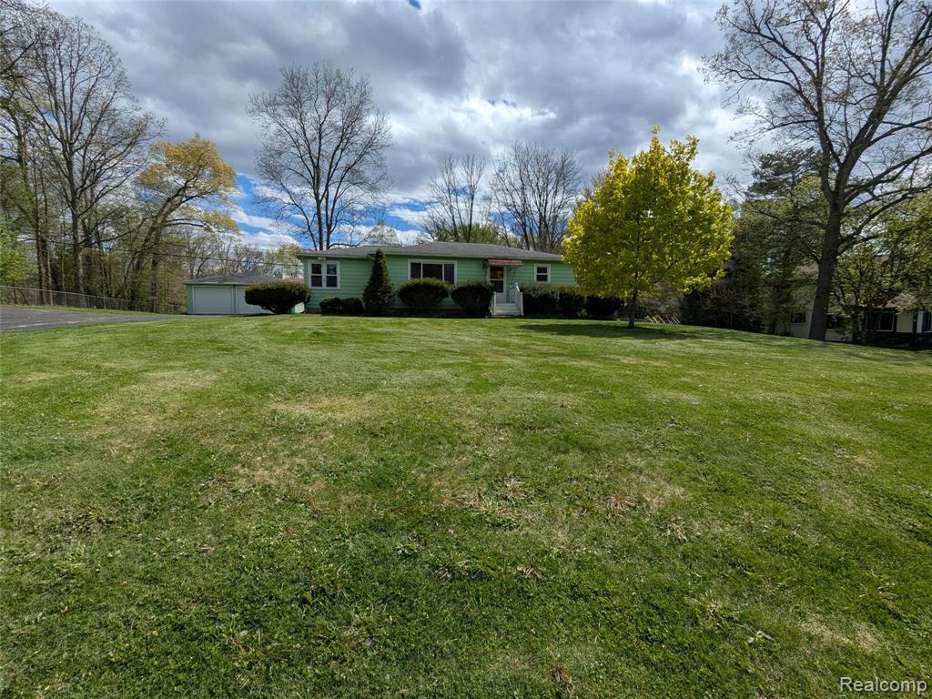 6305 Waldon Road Clarkston, MI 48346 - Photo 14 of 14