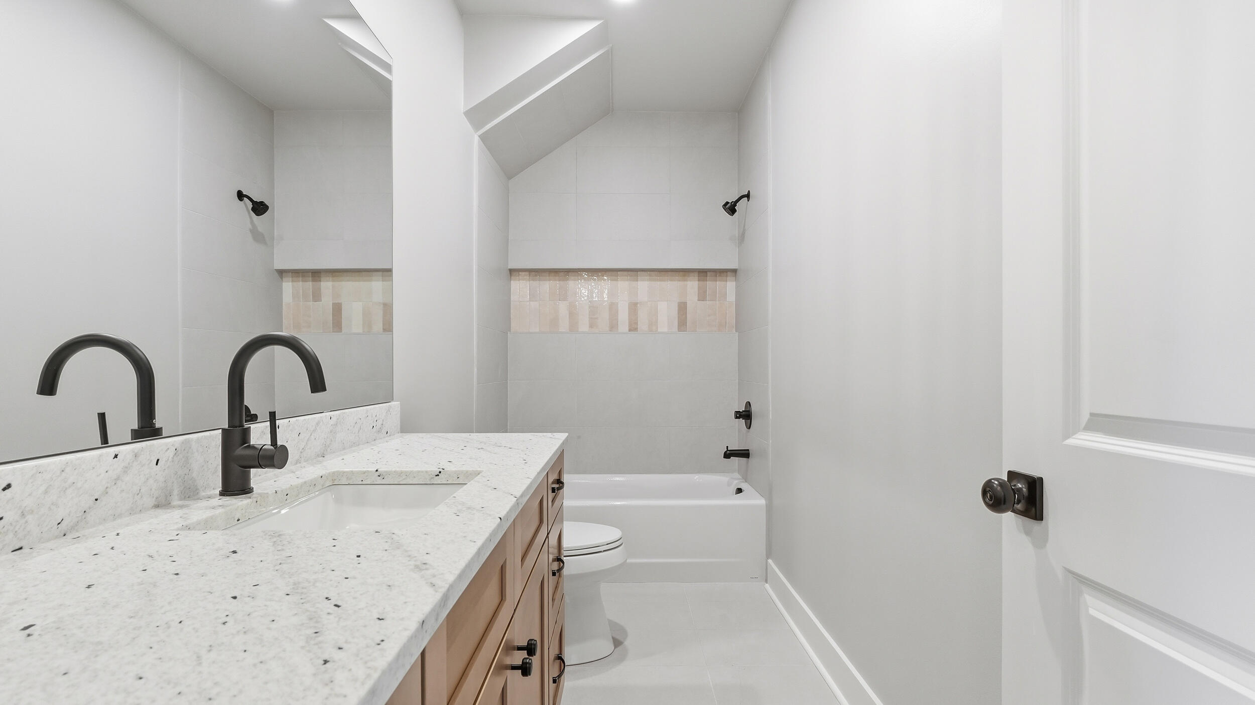 226 Flora Circle, Unit 1 Chattanooga, TN 37415 - Photo 32 of 40 34_226 flora cir-34