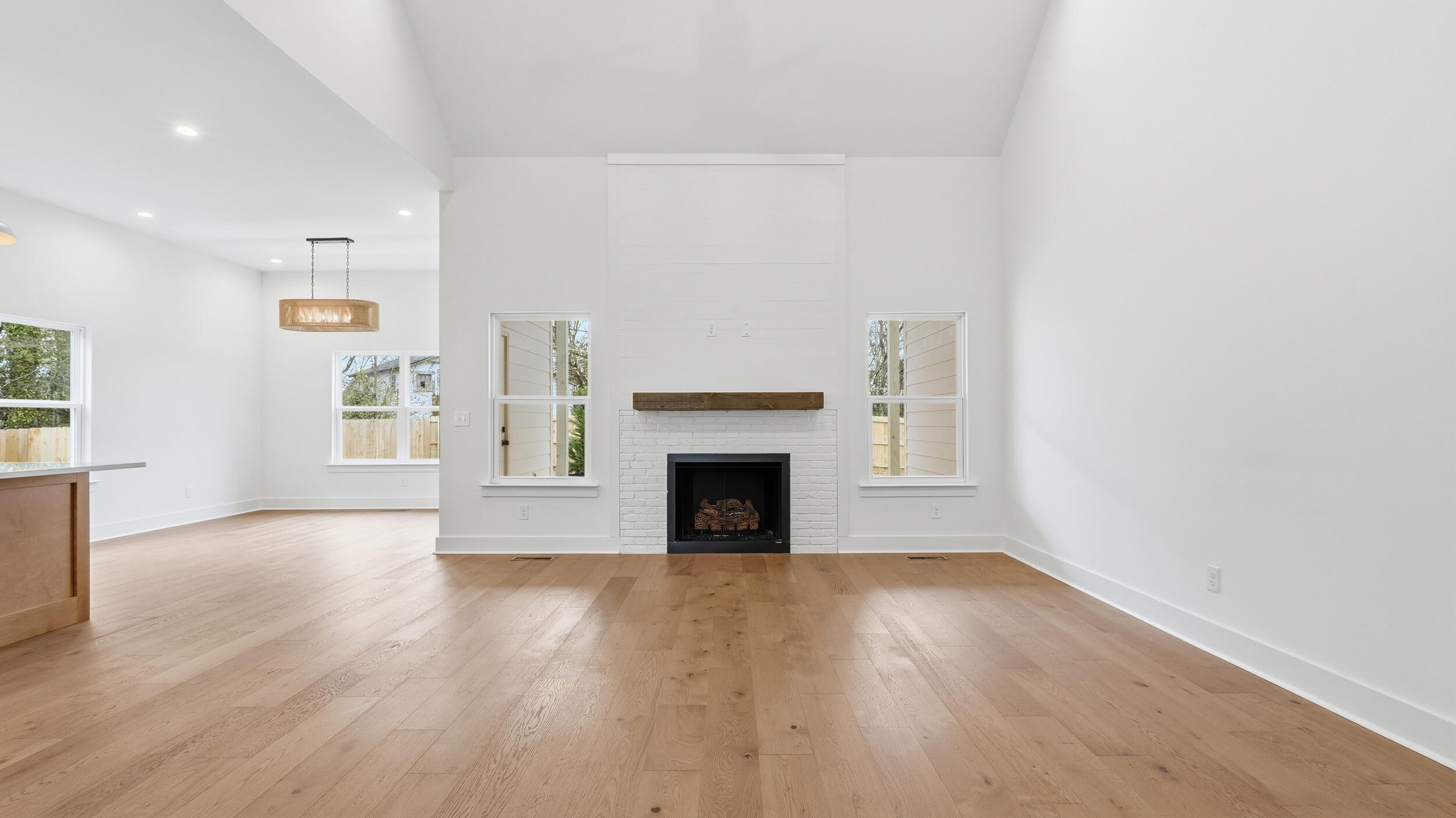 226 Flora Circle, Unit 1 Chattanooga, TN 37415 - Photo 7 of 40 8_226 flora cir-8