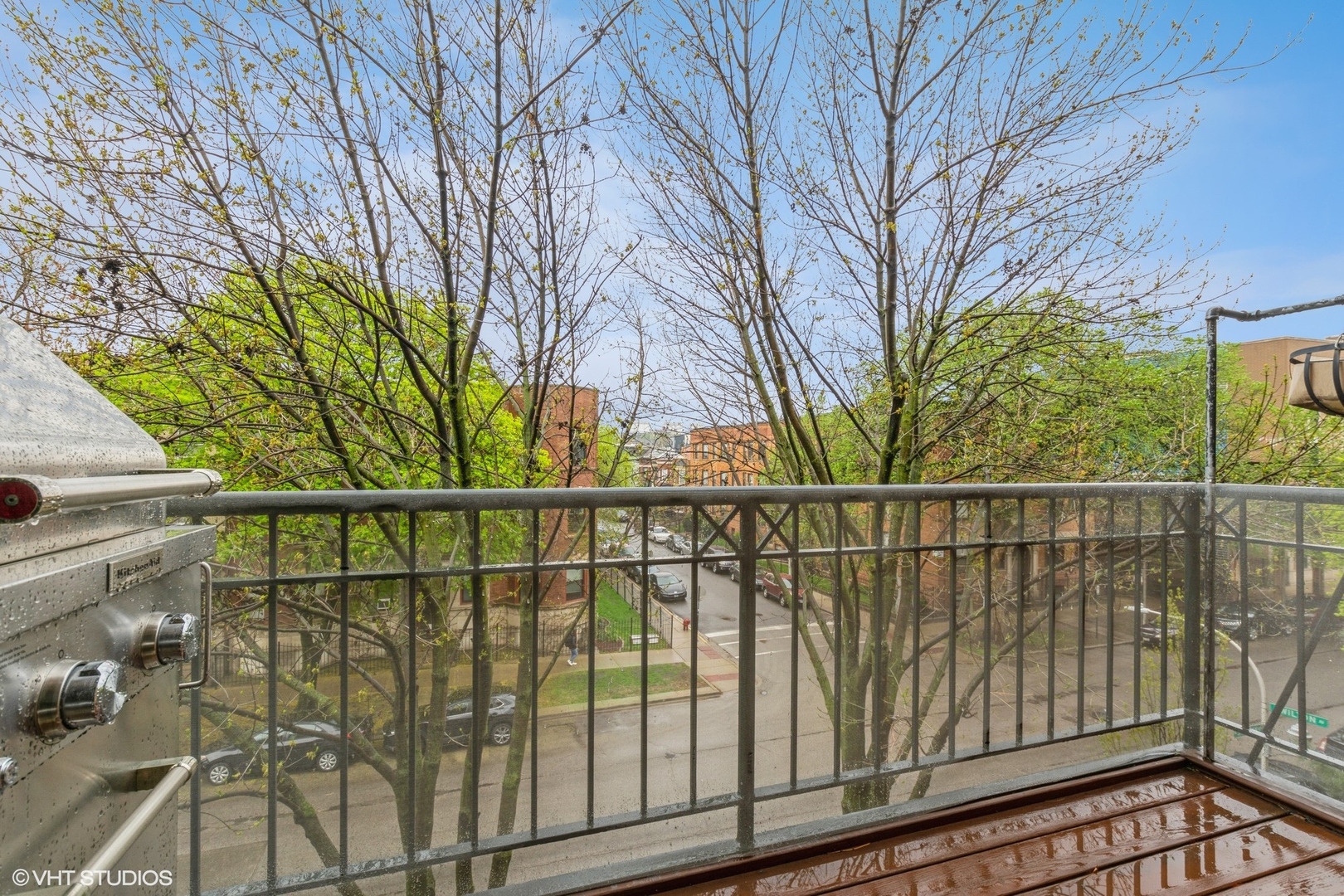 920 West Sheridan Road, Unit 305 Chicago, IL 60613 - Photo 17 of 20 Gallery Image 17