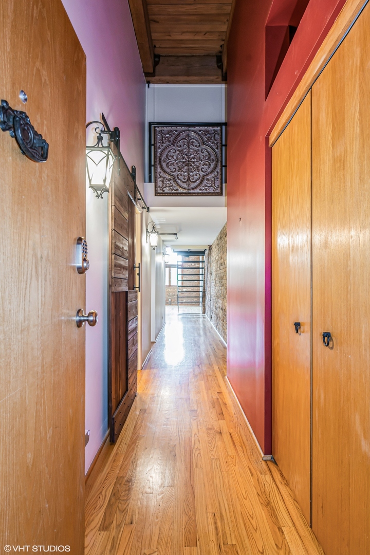 920 West Sheridan Road, Unit 305 Chicago, IL 60613 - Photo 2 of 20 Gallery Image 2