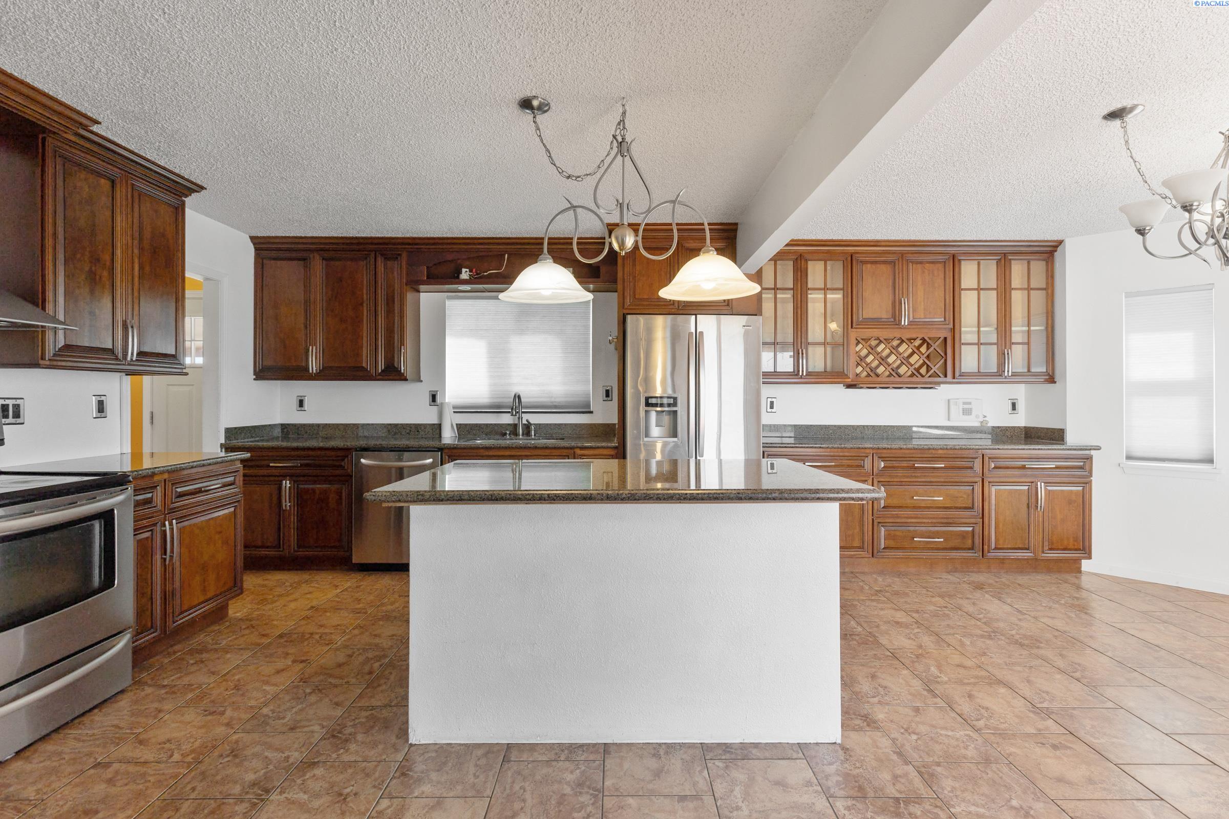 1310 Scoon Road Sunnyside, WA 98944 - Photo 14 of 43 Gallery Image 14