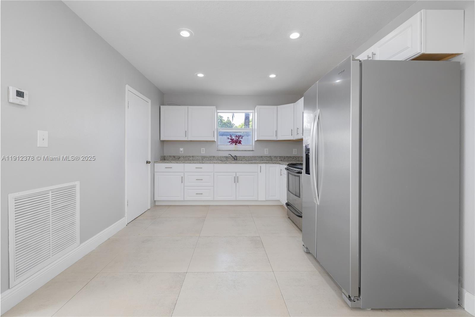 7753 Dilido Boulevard Miramar, FL 33023 - Photo 10 of 38