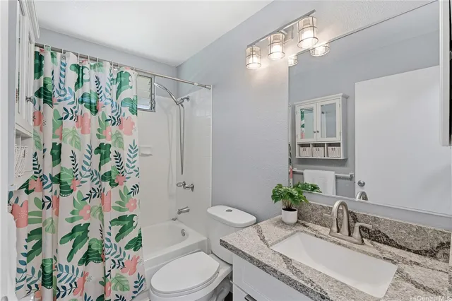 $525,000 | 94-100 Luluka Place, Unit L201, Waipahu, HI 96797