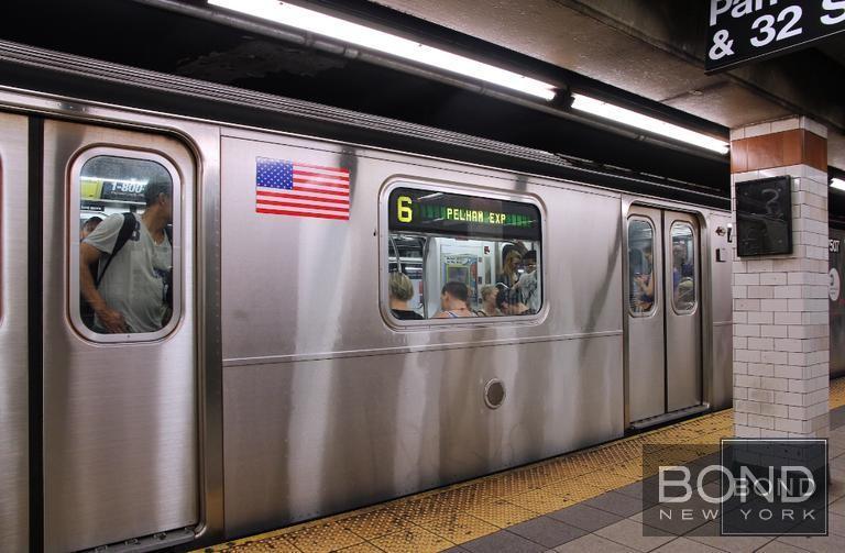 10 Park Avenue, Unit 14H Manhattan, NY 10016 - Photo 12 of 14 a front view of a house with hallway