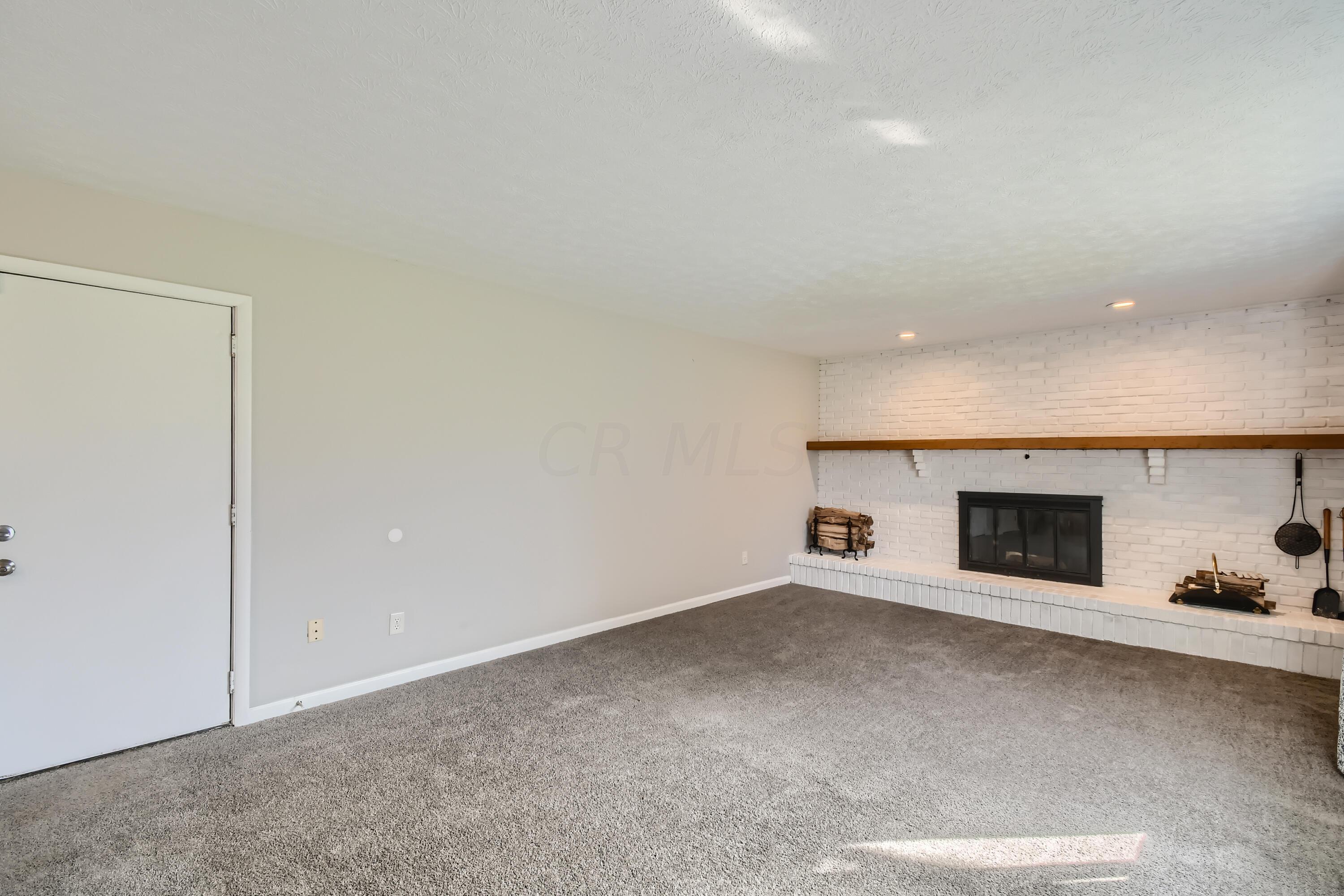 35 Busey Road Canal Winchester, OH 43110 - Photo 8 of 26 18 Family Room