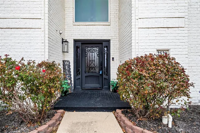 $995,000 | 2520 Towne View Court, Flower Mound, TX 75028