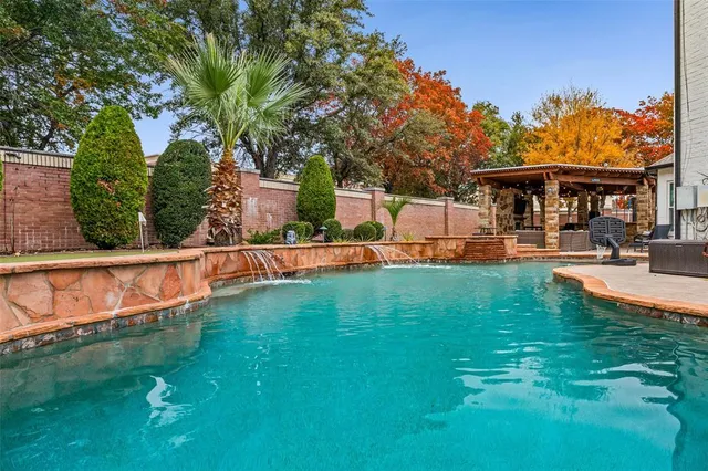 $995,000 | 2520 Towne View Court, Flower Mound, TX 75028