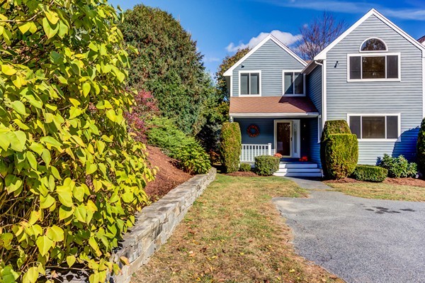 9 Lanes End, Unit 9 Natick, MA 01760 - Photo 2 of 30