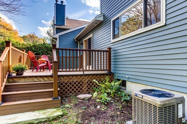 9 Lanes End, Unit 9 Natick, MA 01760 - Photo 6 of 30