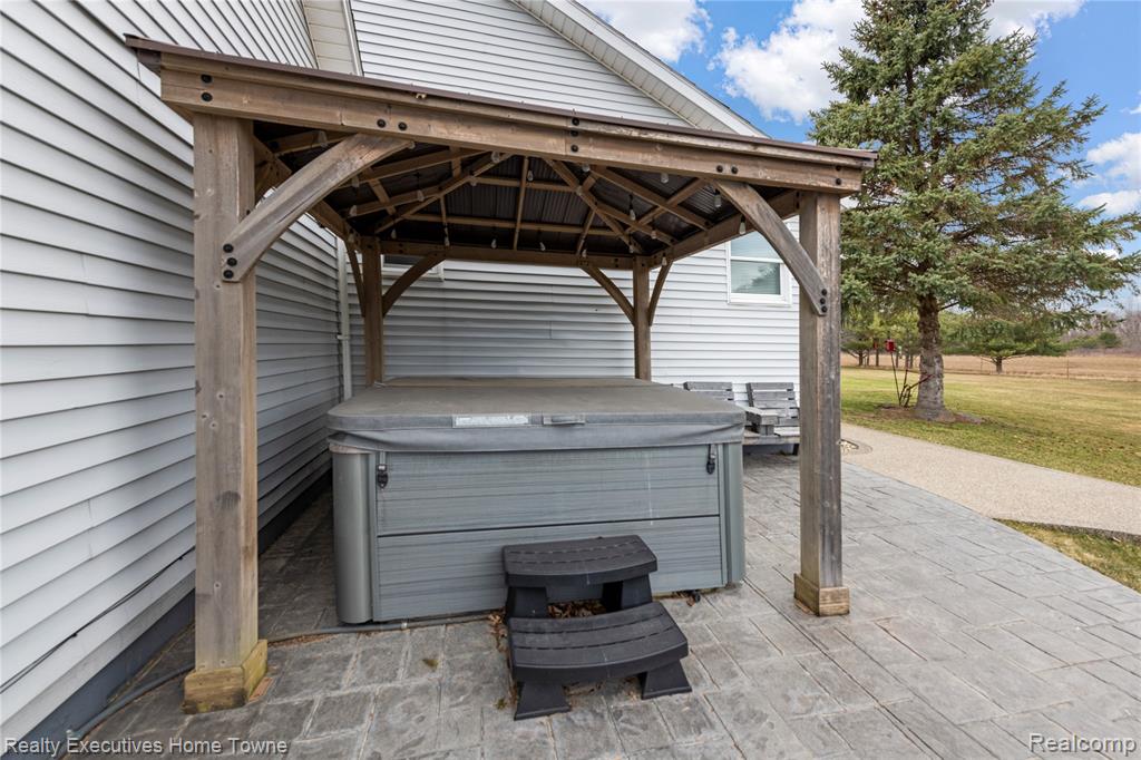 12060 Speaker Road Yale, MI 48097 - Photo 9 of 29