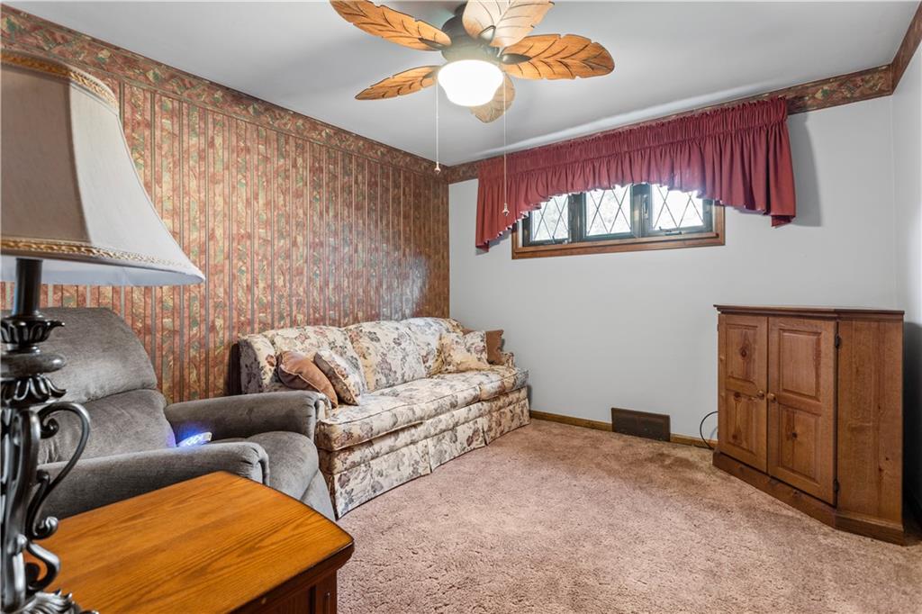 562 Thompson Run Road Pittsburgh, PA 15237 - Photo 14 of 24