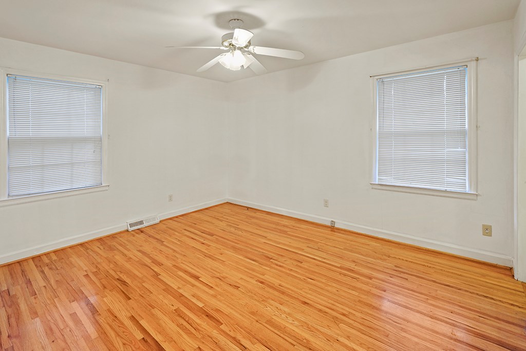 611 Marshall Road Greenwood, SC 29646 - Photo 13 of 13 Gallery Image 13