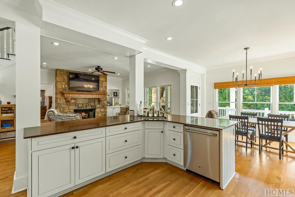 23 Drystack Way Cashiers, NC 28717 - Photo 12 of 60 Gallery Image 12