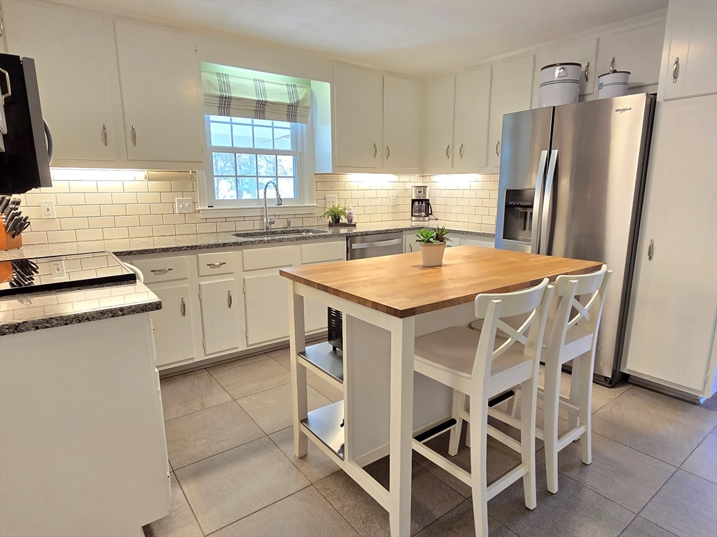 53 Jodie Road Framingham, MA 01702 - Photo 15 of 41 Gallery Image 15
