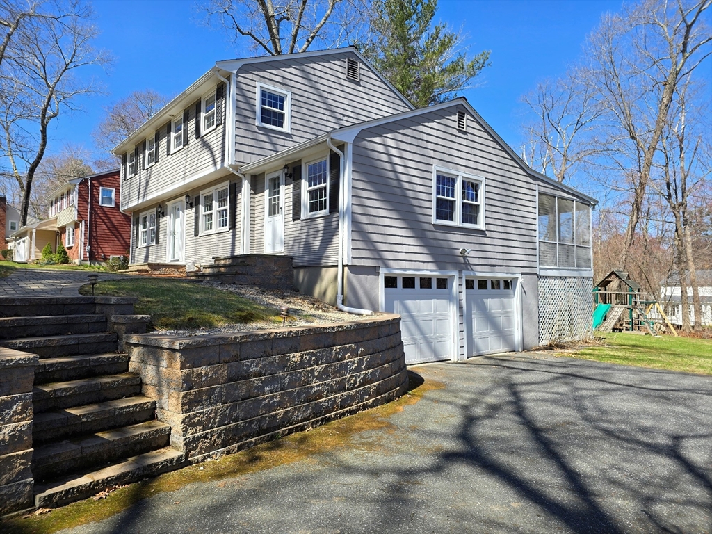 53 Jodie Road Framingham, MA 01702 - Photo 4 of 41 Gallery Image 4