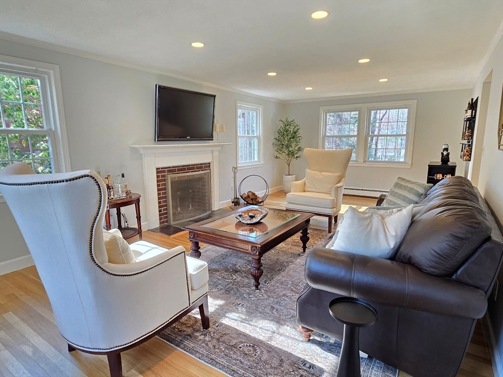 53 Jodie Road Framingham, MA 01702 - Photo 10 of 41 Gallery Image 10