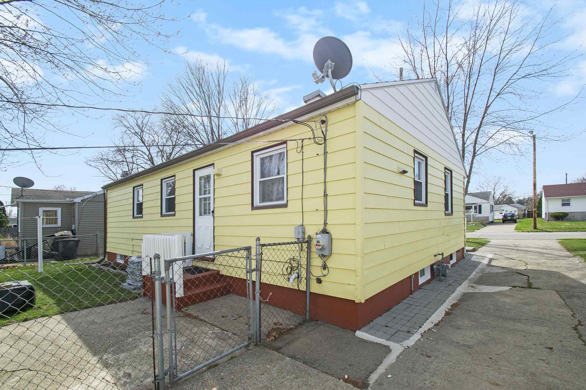 1636 Ryer Street South Bend, IN 46628 - Photo 18 of 20 Gallery Image 18