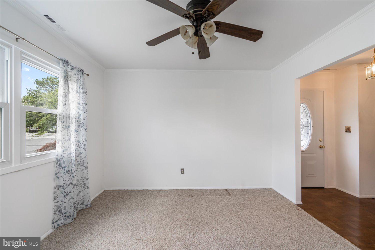 7207 Kennebunk Road Baltimore, MD 21244 - Photo 16 of 34 Dinning Room